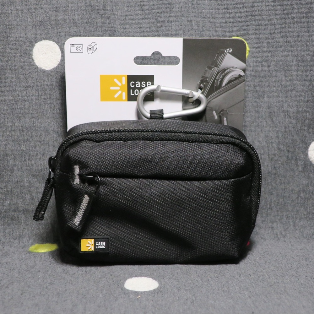 Case Logic Point and Shoot Camera Case